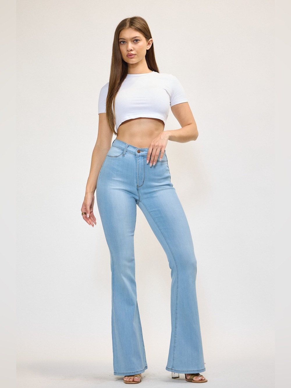 Vibrant M.I.U. High-Rise Flare Leg Jeans in light Blue sz 24